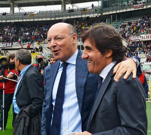 Sportivit e cordialit prima del via del derby di Torino: ecco l'ad della Juve Giuseppe Marotta e il presidente granata Urbano Cairo. Lapresse 